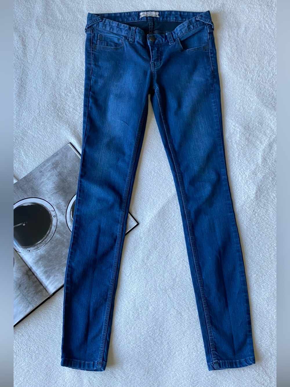 Free People Dark Blue sz W26 Low Rise Skinny Denim Jeans